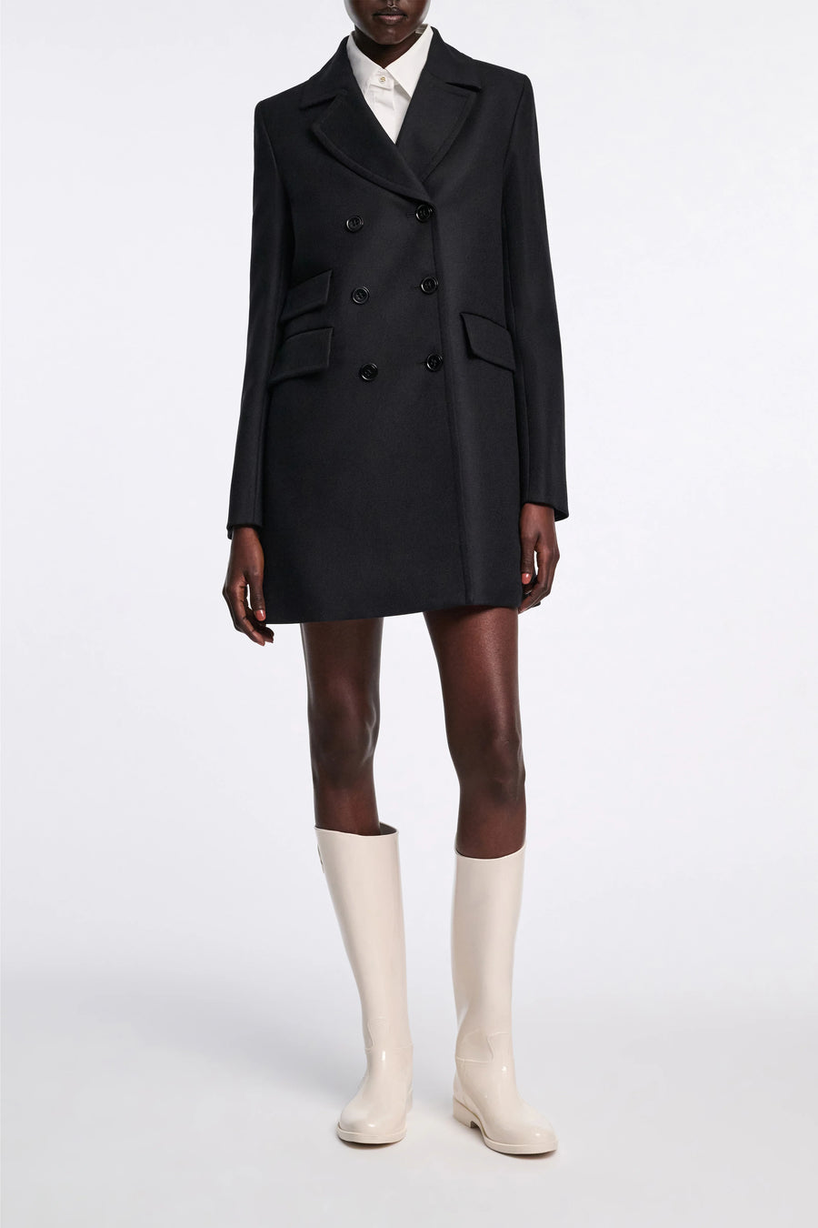 Striking Coolness Coat Black