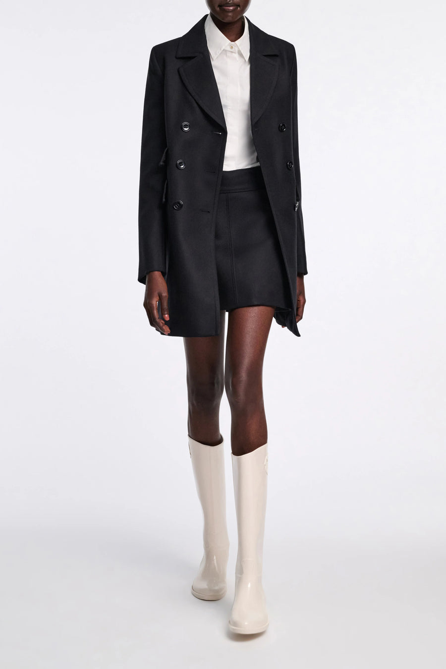 Striking Coolness Coat Black