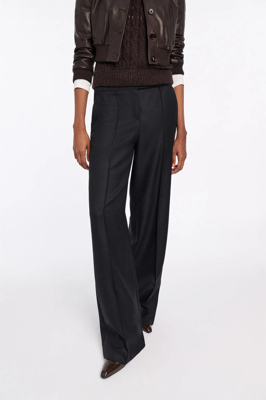 Striking Coolness Pants Black