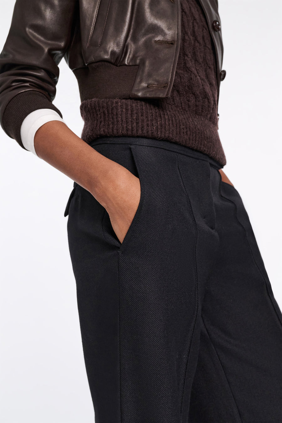 Striking Coolness Pants Black