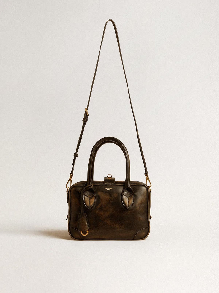 Vita Bag aus schwarzem Distressed-Leder mit goldfarbenen