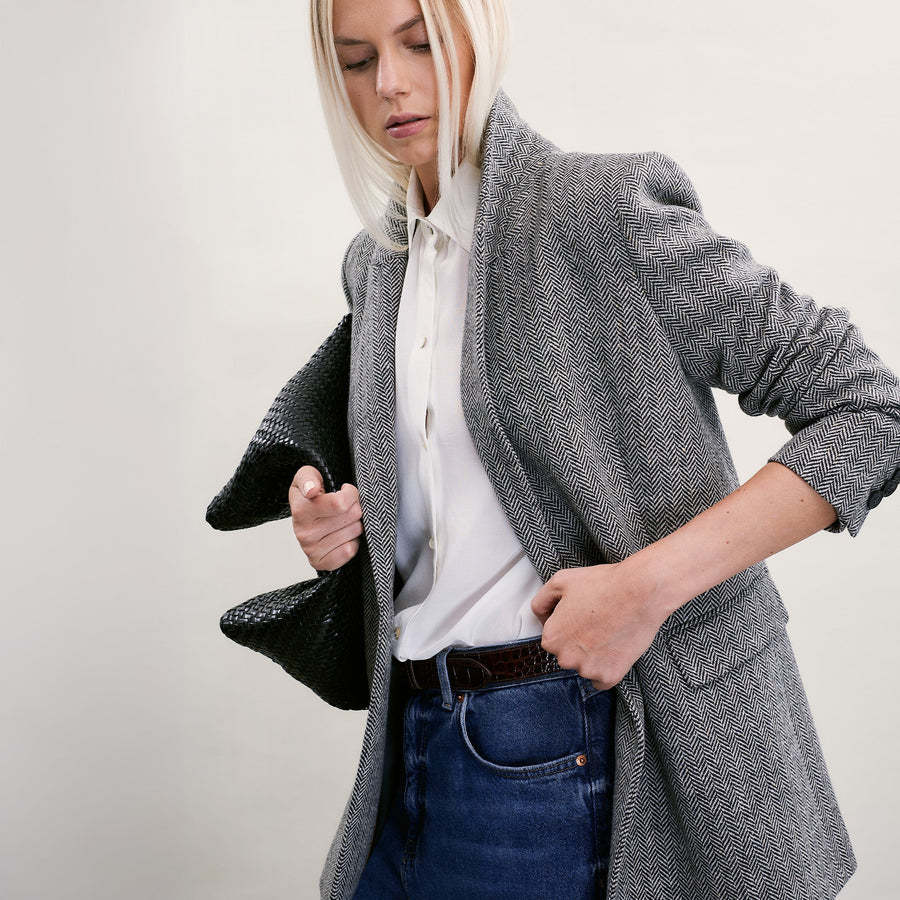 Manú Long Blazer Black/Ivory Herringbone
